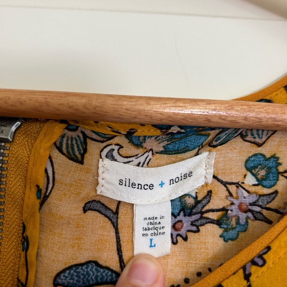 Urban Outfitters Silence + Noise dress - Picture 3 of 5